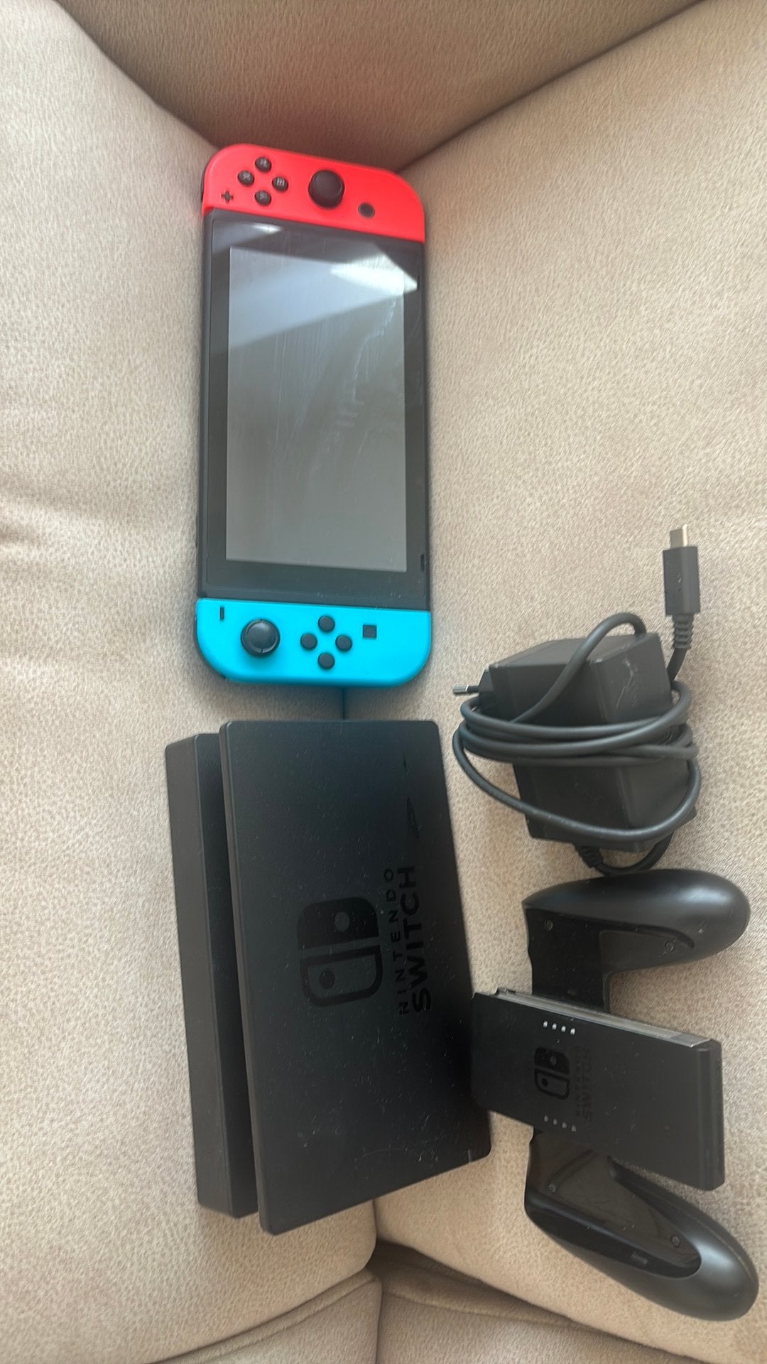 Nintendo switch, Games en Spelcomputers, Spelcomputers | Nintendo Switch, Ophalen, Zo goed als nieuw, Met 1 controller, Switch Original