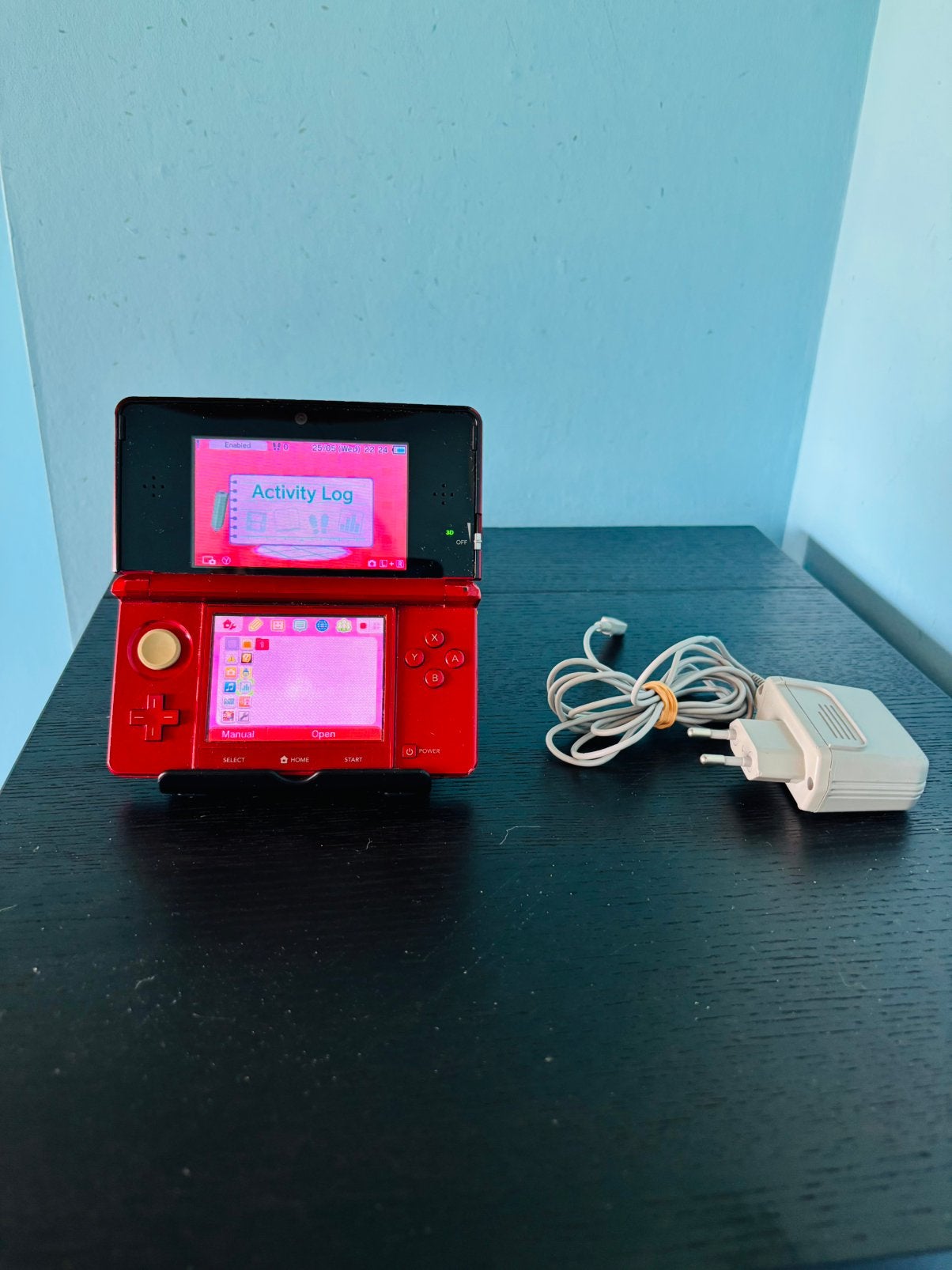 Nintendo 3ds console met oplader en 6 spelletjes, Games en Spelcomputers, Spelcomputers | Nintendo 2DS en 3DS, Ophalen of Verzenden