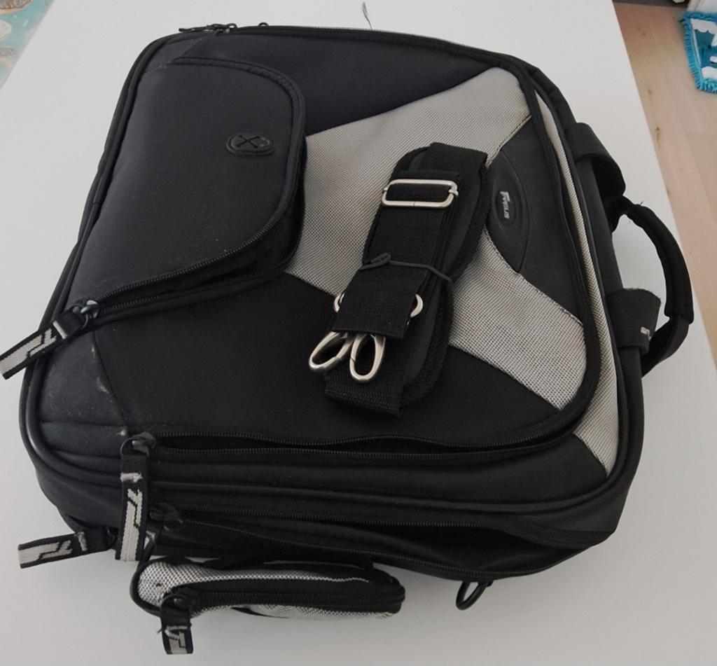 Sac Targus pc portable, Informatique & Logiciels, Enlèvement ou Envoi, 17 pouces ou plus, Comme neuf, Targus