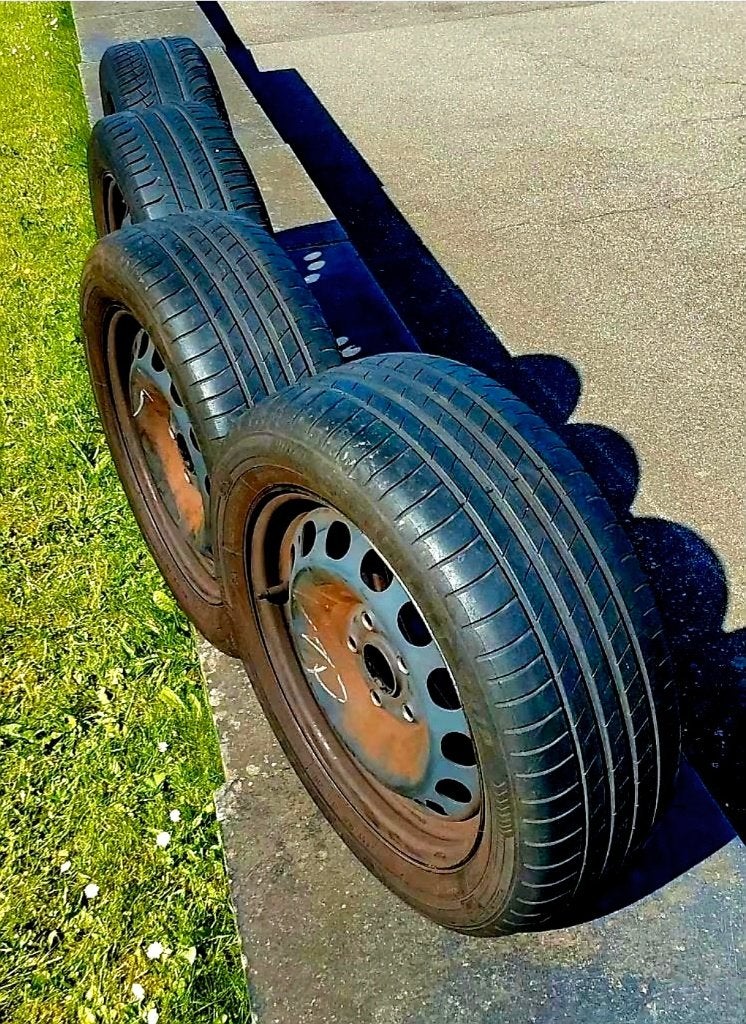 4 roues été 205/55-16 pour VW, Seat et Skoda, Autos : Pièces & Accessoires, Pneus et Jantes, 16 pouces, Pneus été, 205 mm
