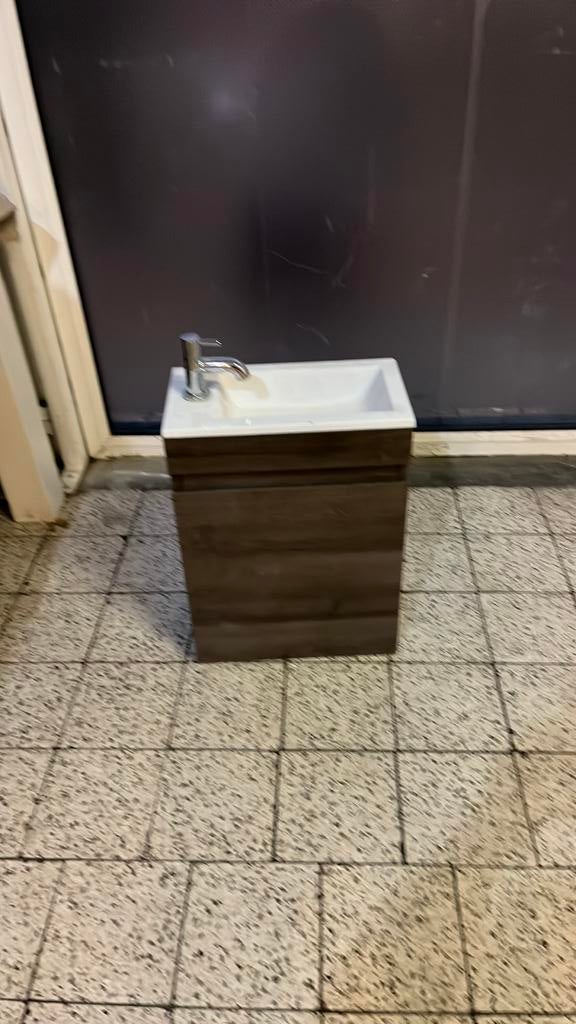 Lavabo avec meuble, Enlèvement