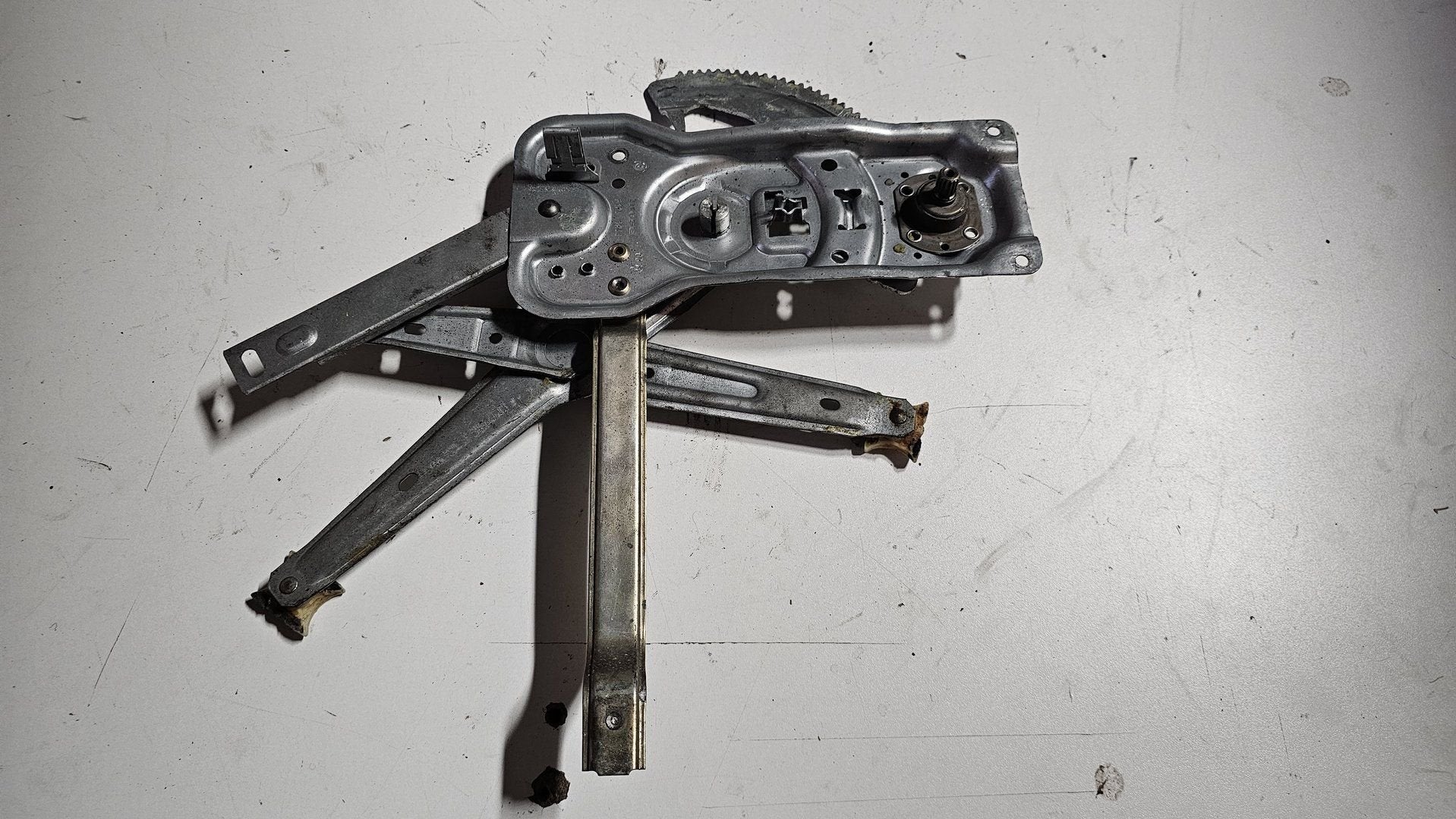 Raammechaniek linksachter hand BMW 5-serie E34 51341944063 1, -, Utilisé, -, Enlèvement ou Envoi