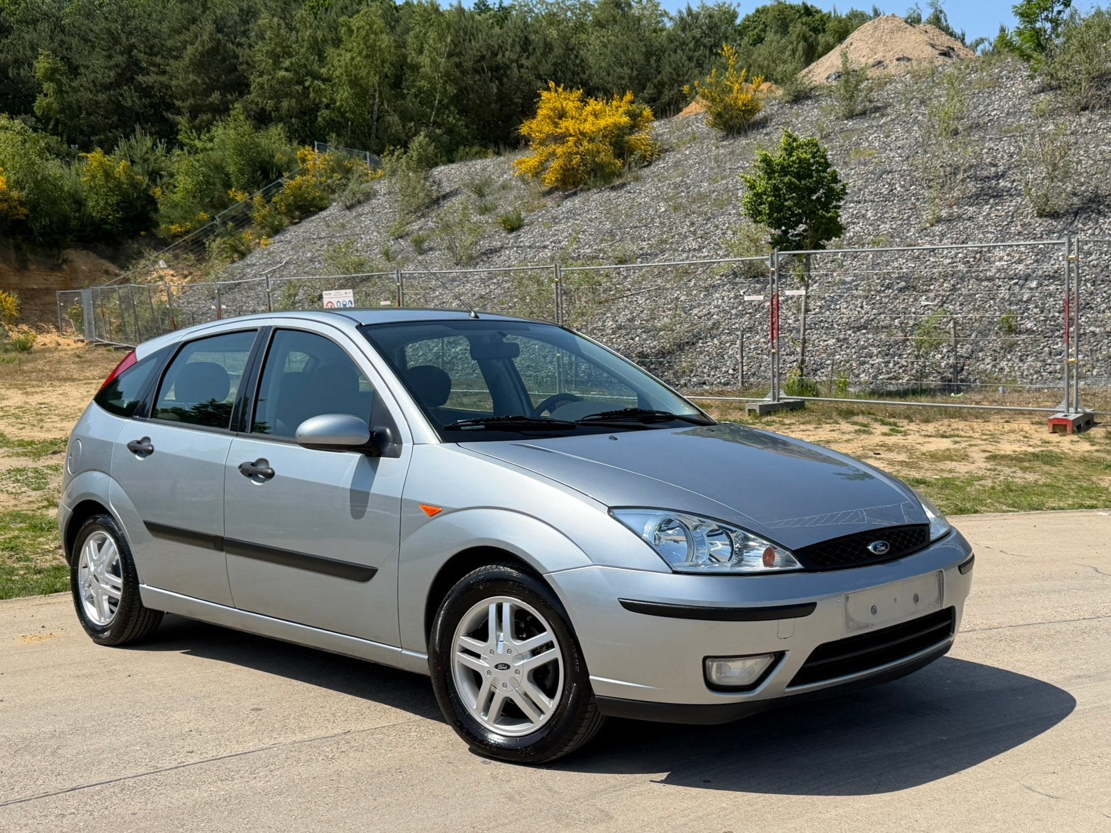 Ford fucos automaat benzine 5 deur digitale airco 3300€ gekr, Auto's, 4 cilinders, 1600 cc, Bedrijf, 5 zetels
