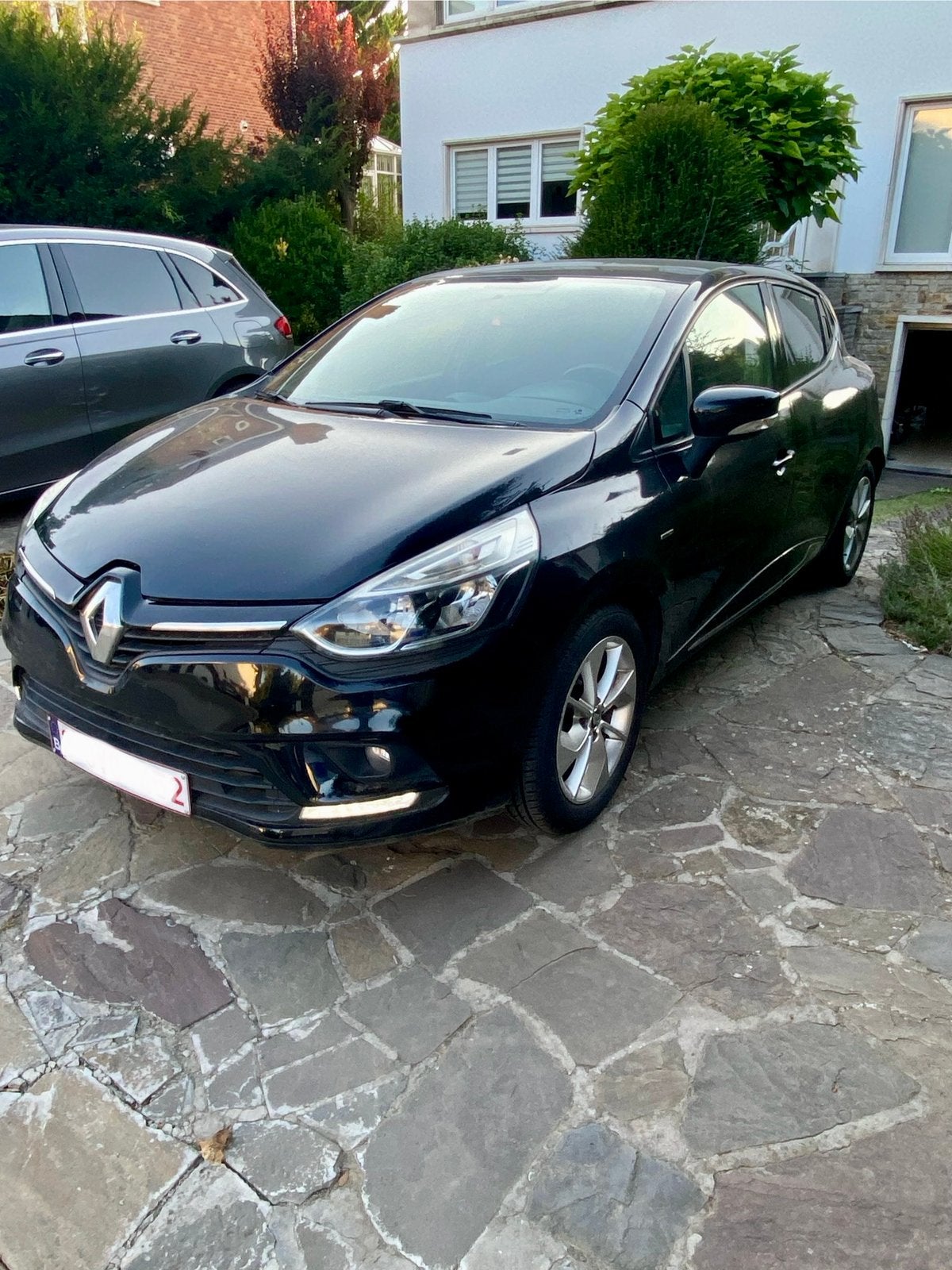 Renault Clio 12/2016 Edition 1.2 75pk EURO6/GPS/CRUISE, Auto's, Dealer onderhouden, Stof, 4 cilinders, Zwart
