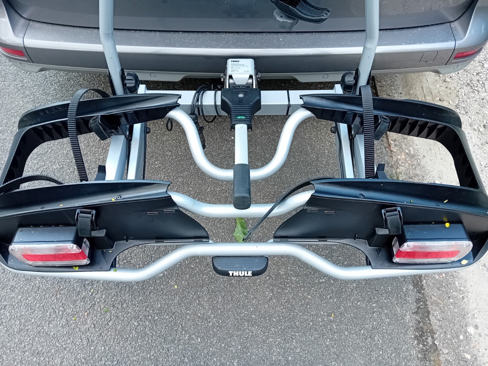 Thule 2 VELOS ELECTRICS EP916 fietsenrek, Ophalen, Zo goed als nieuw, 2 fietsen, Trekhaakdrager