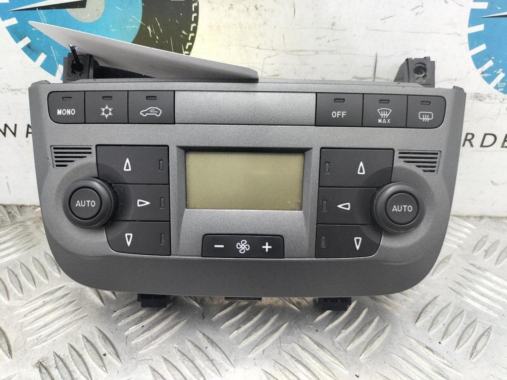 FIAT GRANDE PUNTO 1.4-16V Sport  KACHEL BEDIENINGSPANEEL 200, Ophalen of Verzenden, Gebruikt, Stiba lid