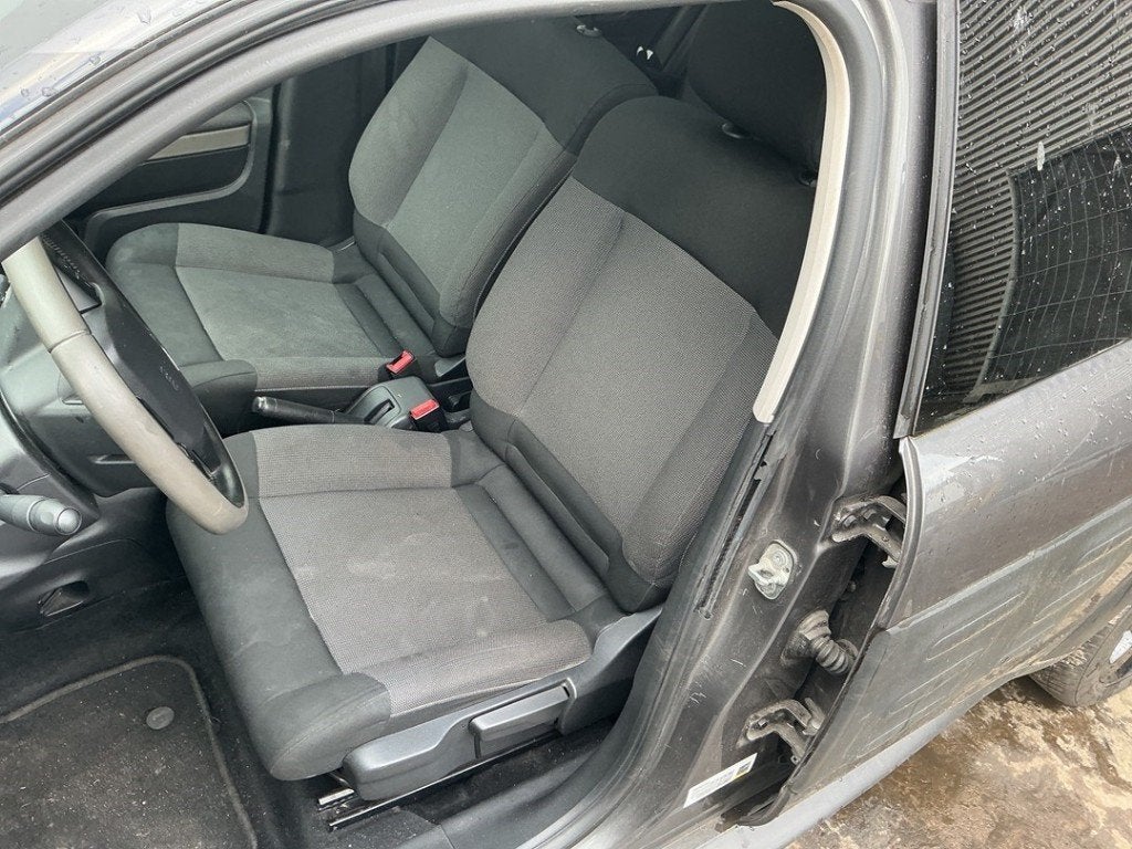 STOEL LINKS VOOR Citroën C4 Cactus (0B / 0P), Gebruikt, Citroën