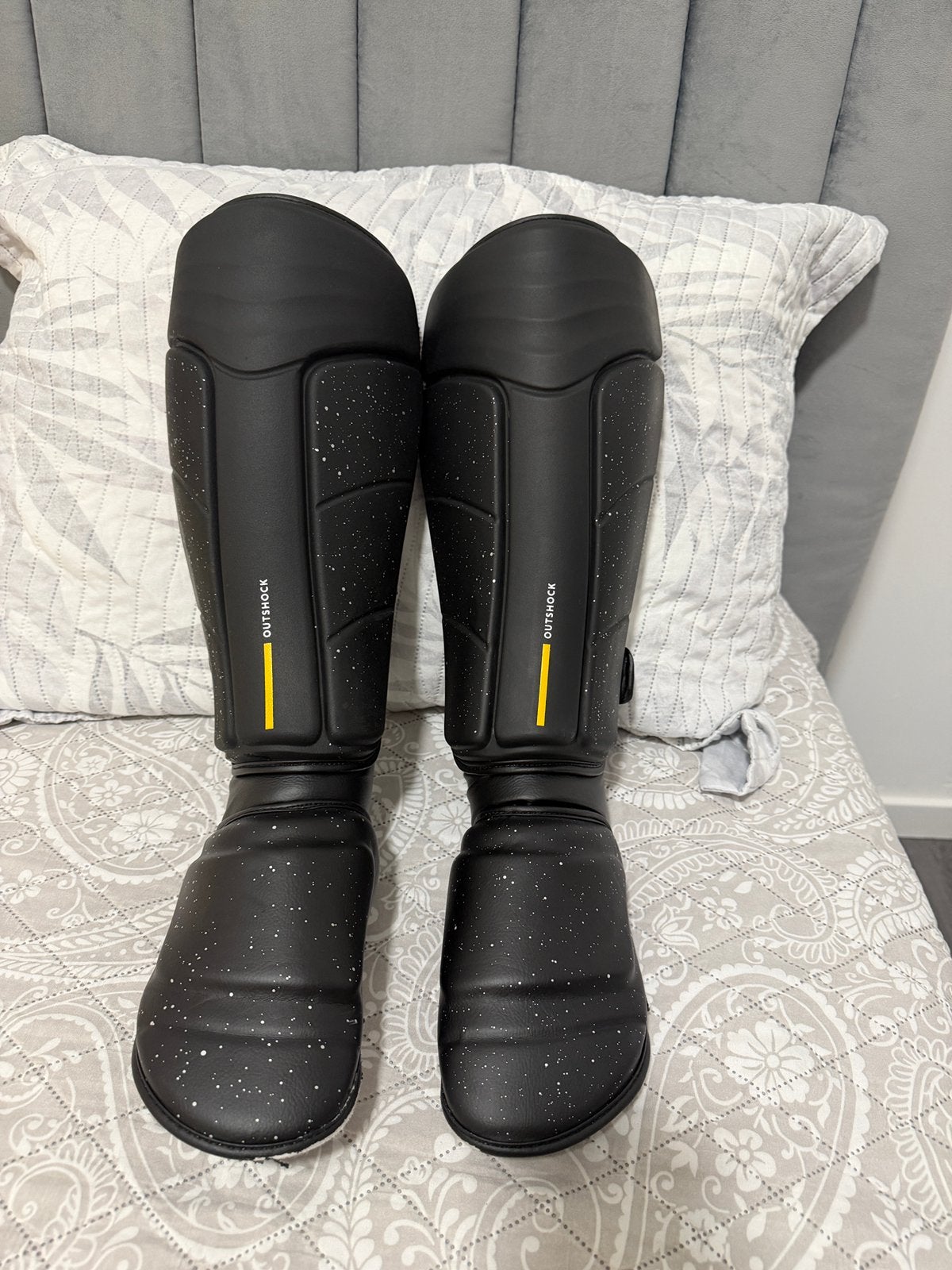 Protege tibia a vendre, Sport en Fitness, Ophalen, Gebruikt, Overige, Vechtsportbescherming