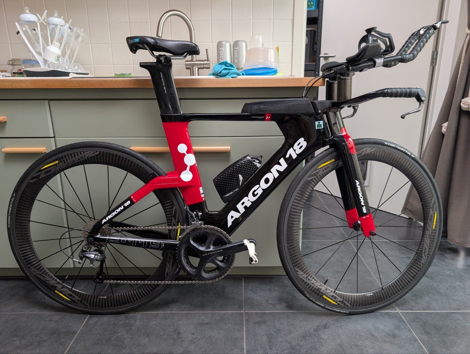 Argon 18 E-119 Medium triathlon, Vélos & Vélomoteurs, Vélos | Vélos de course, Frein sur jante, Enlèvement, 53 à 57 cm, 28 pouces