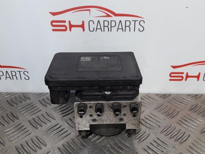 Pompe ABS d'un Peugeot 208, -, 3 mois de garantie, Utilisé, -