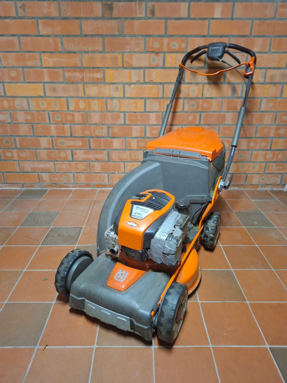 Grasmachine Husqvarna, Ophalen, Cirkelmaaier, Gebruikt, Elektrische starter