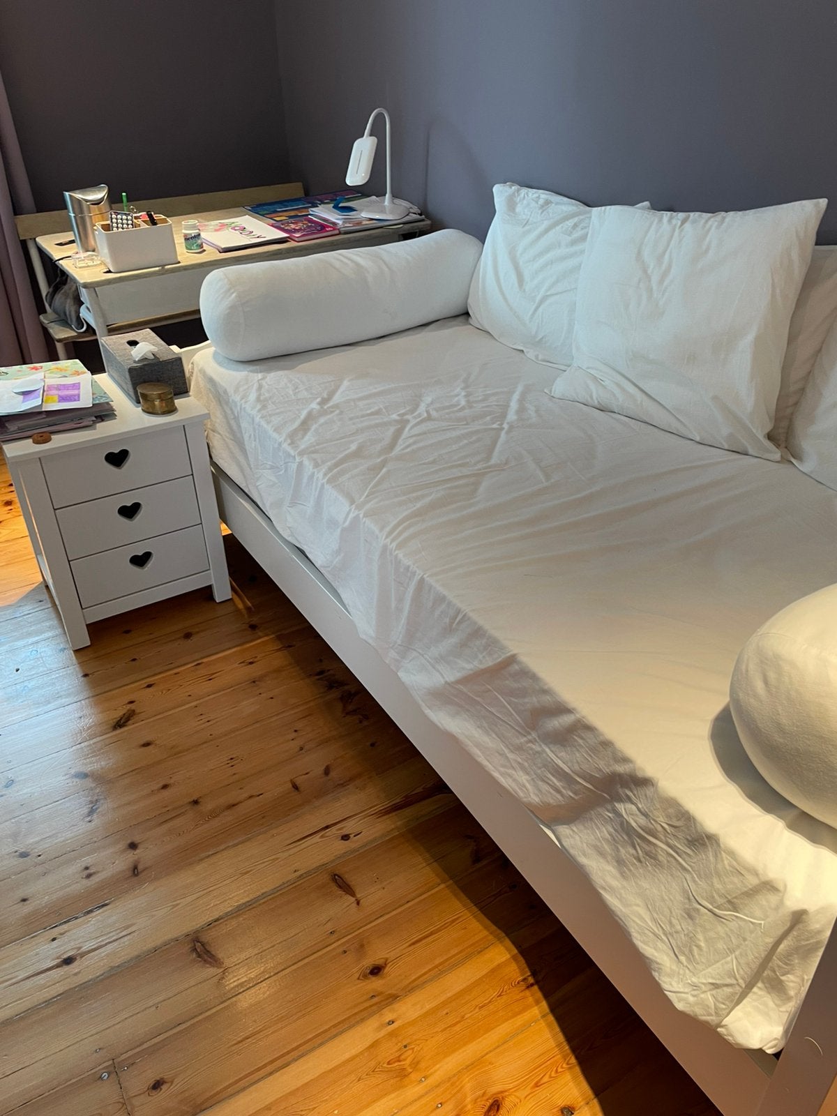 Lit 1 pers. + sommier + matelas + commode + barre anti chute, Enlèvement, Comme neuf, Une personne