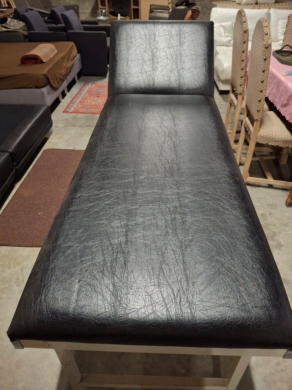 stevige verstelbare massage of kine tafel in goede staat, Ophalen