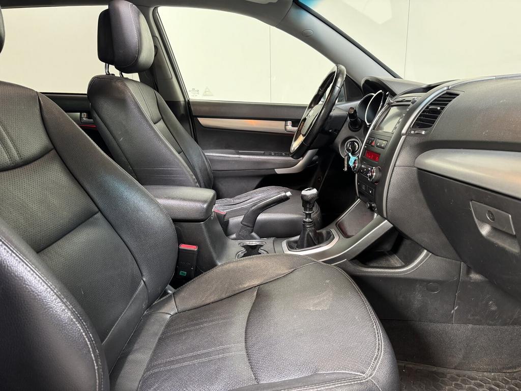 Kia Sorento 2.0 CRDi Man. - Pano - GPS - Export!, Autos, Kia, 0 kg, Achat, Noir, Sorento