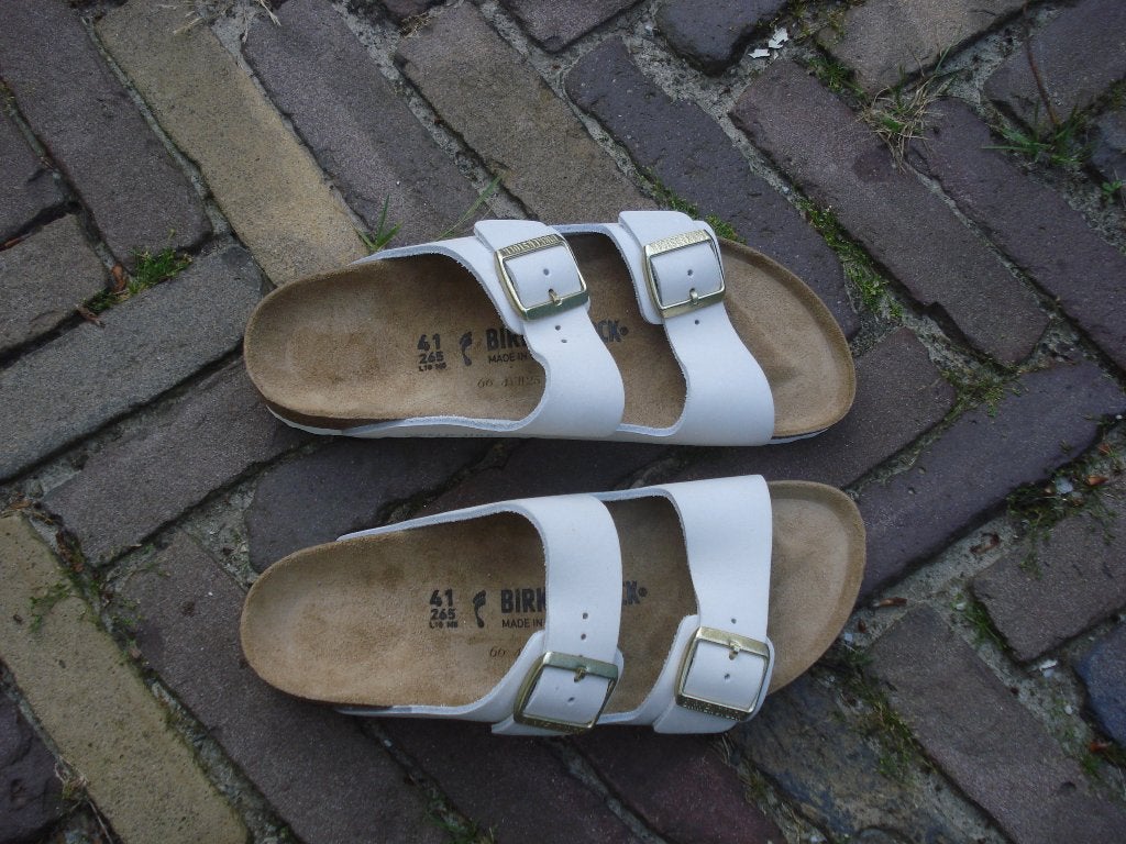 Gratis verzending nieuwe witte arizona birkenstocks mt 41., Slippers, Verzenden, Wit, Nieuw