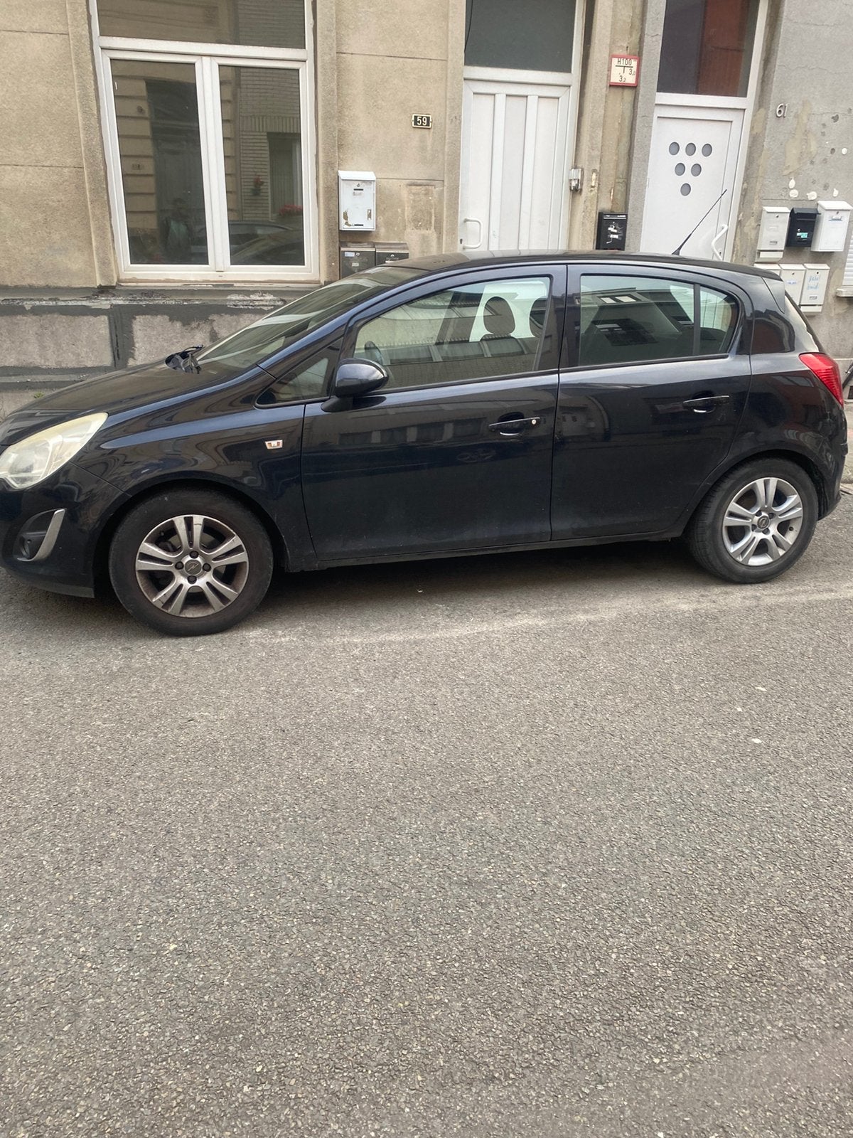 Opel Corsa, Autos, Opel, Corsa, Essence, Euro 5, 5 portes, Boîte manuelle, Noir, Enlèvement