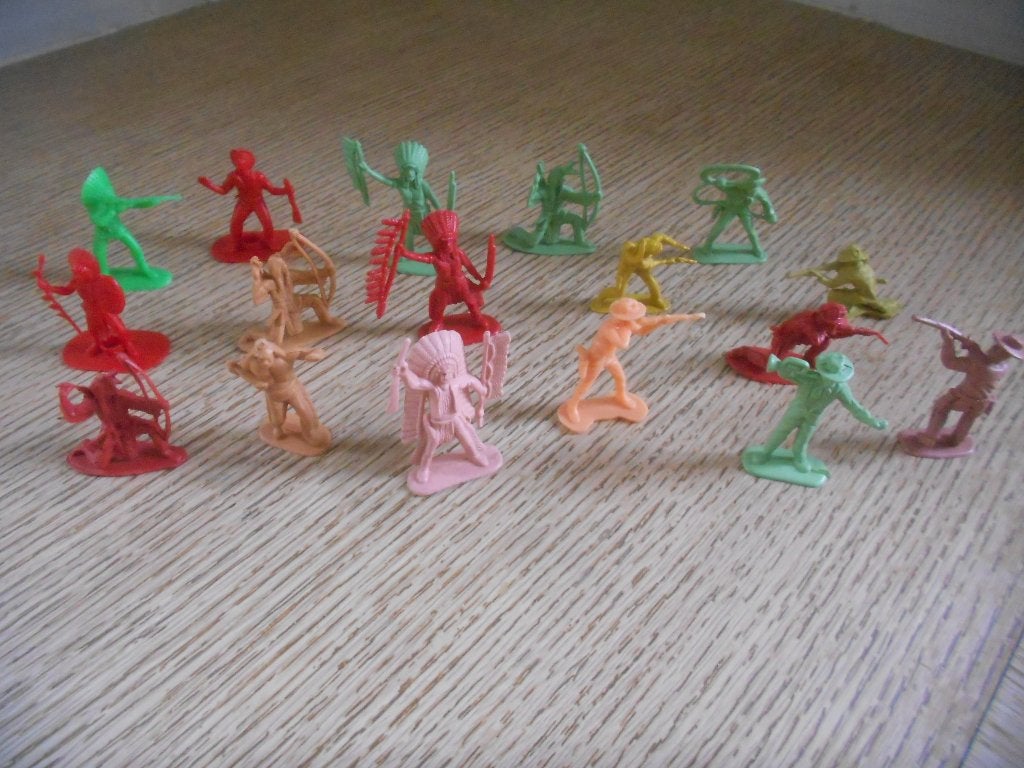 Soldaten - Indianen - cowboys - figuren - speelgoed - xx, Ophalen of Verzenden