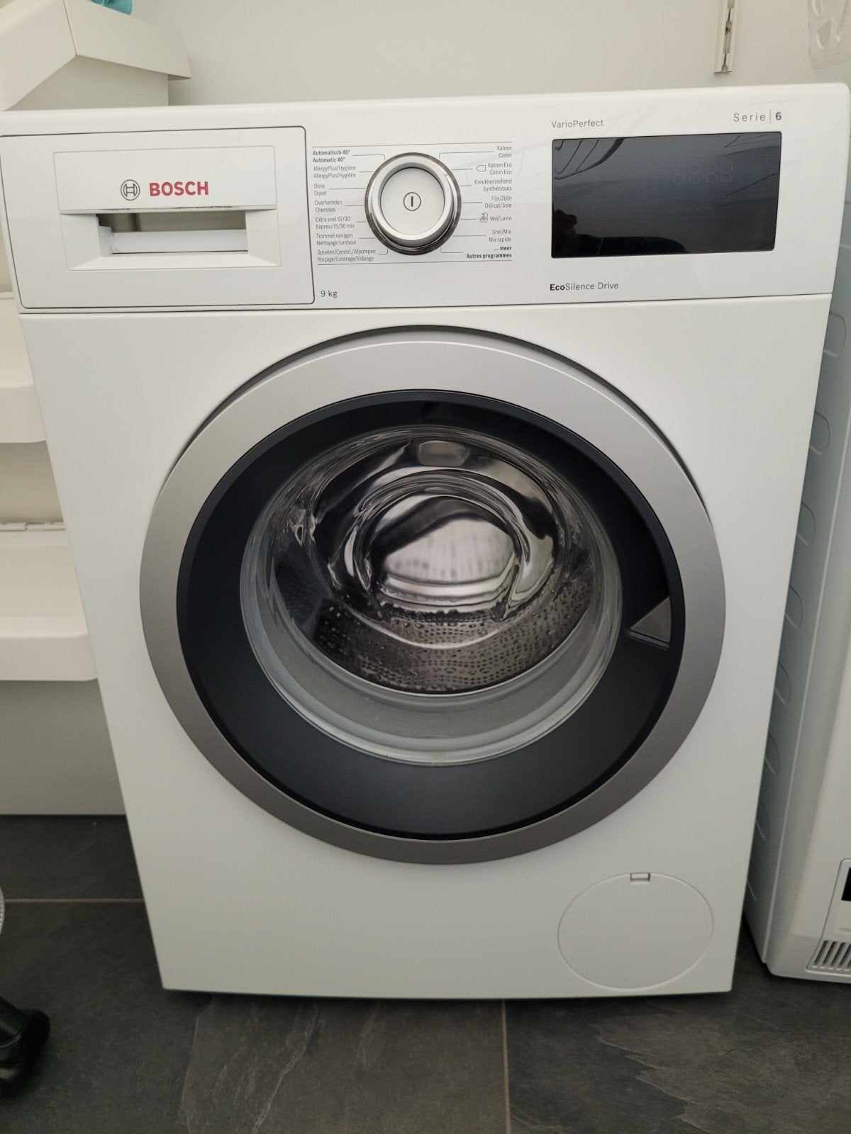 Bosch wasmachine van 9 kg, Ophalen, 1200 tot 1600 toeren, Gebruikt, 8 tot 10 kg