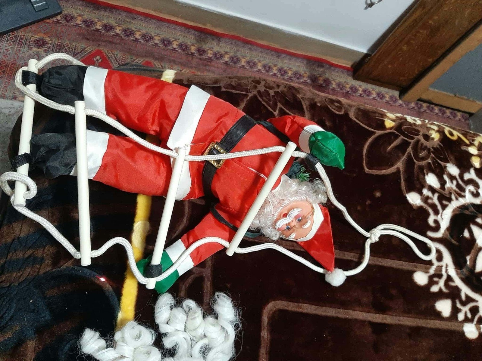 kerstman op ladder plus rode ster lampjes, Ophalen