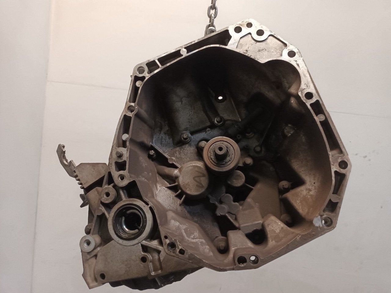 Versnellingsbak schakel Nissan Juke, Onderdelen@venauto.nl, Van der Ven Autorecycling B.V., Ettenseweg 76, 4706 PB Roosendaal, The Netherlands