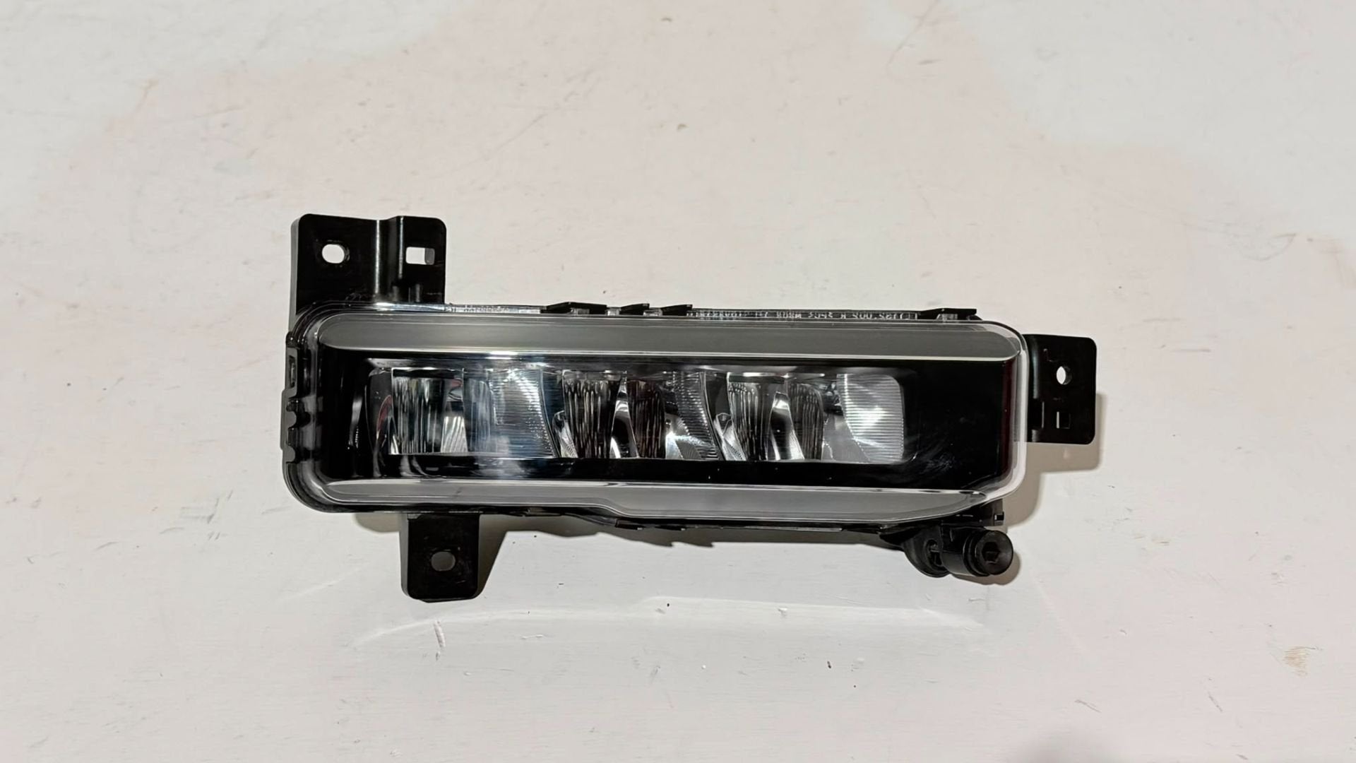 BMW 1-serie F40 LED dagrijverlichting rechts 63177471082, Petuelring 130
80788  Munich, DE, Gebruikt, Info@bmw.de, BMW