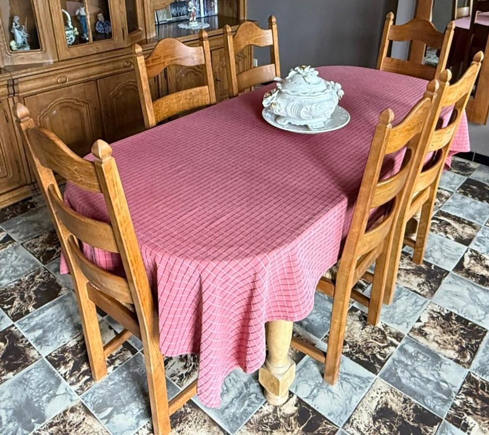table à manger avec chaises, Enlèvement, Utilisé