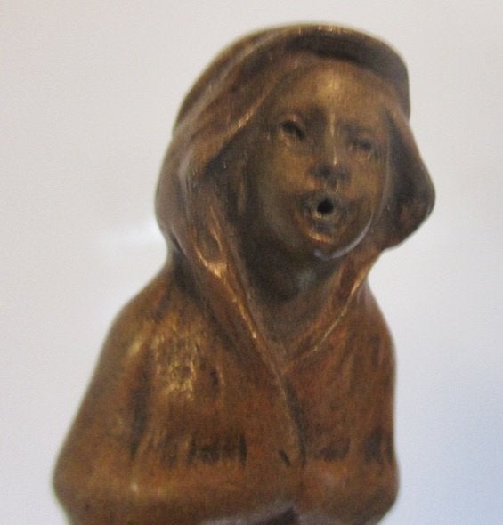 art nouveau wax stempel in brons fluitend meisje vrouw, Antiek en Kunst, Ophalen of Verzenden, Brons