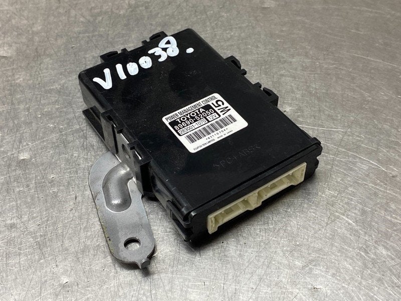 ORDINATEUR UNITE COMMANDE ELECTRONIQUE Subaru (|8969052050|), Utilisé, Subaru