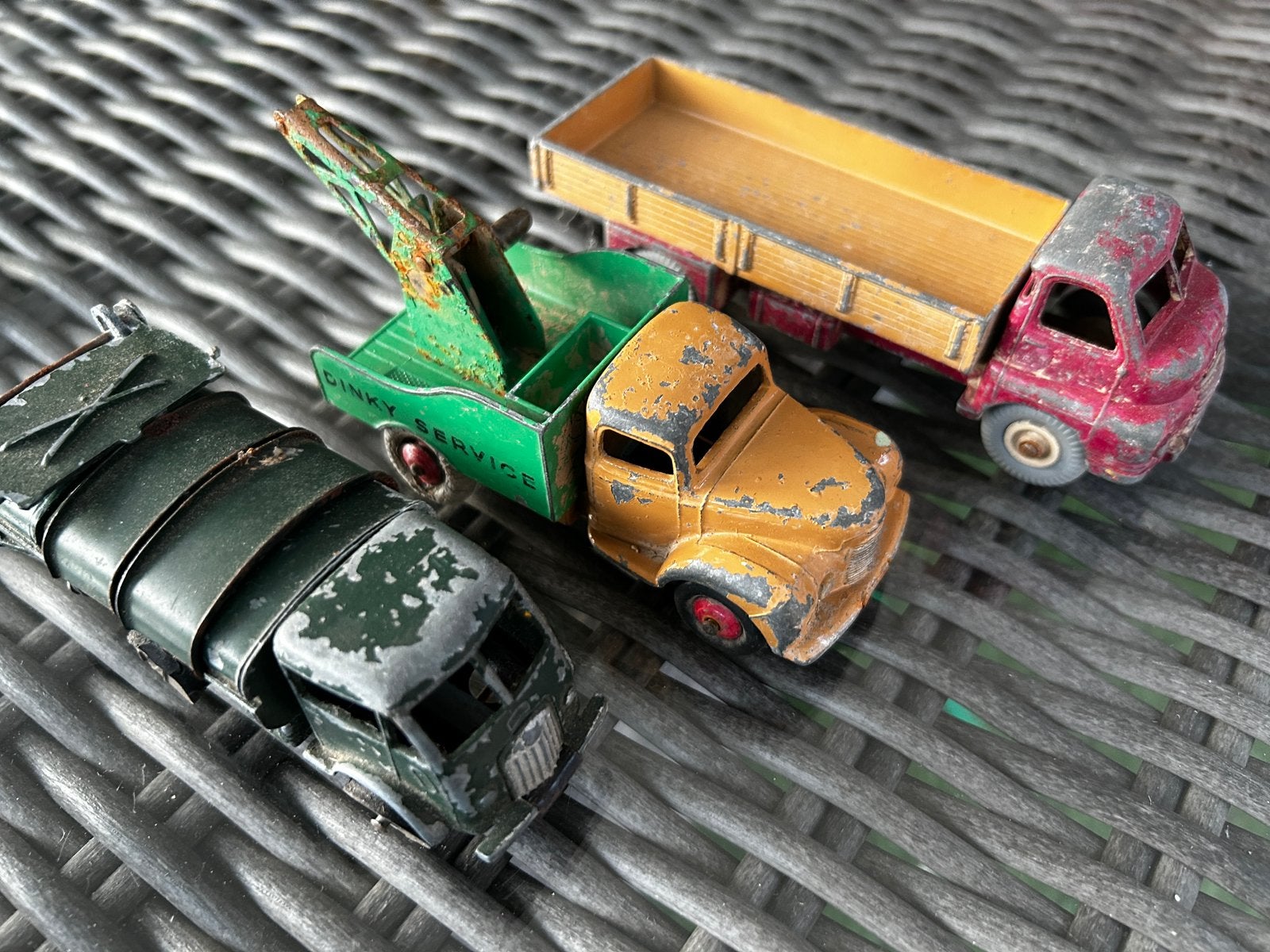 Trois camions Dinky, Collections, Envoi, Utilisé, Voitures
