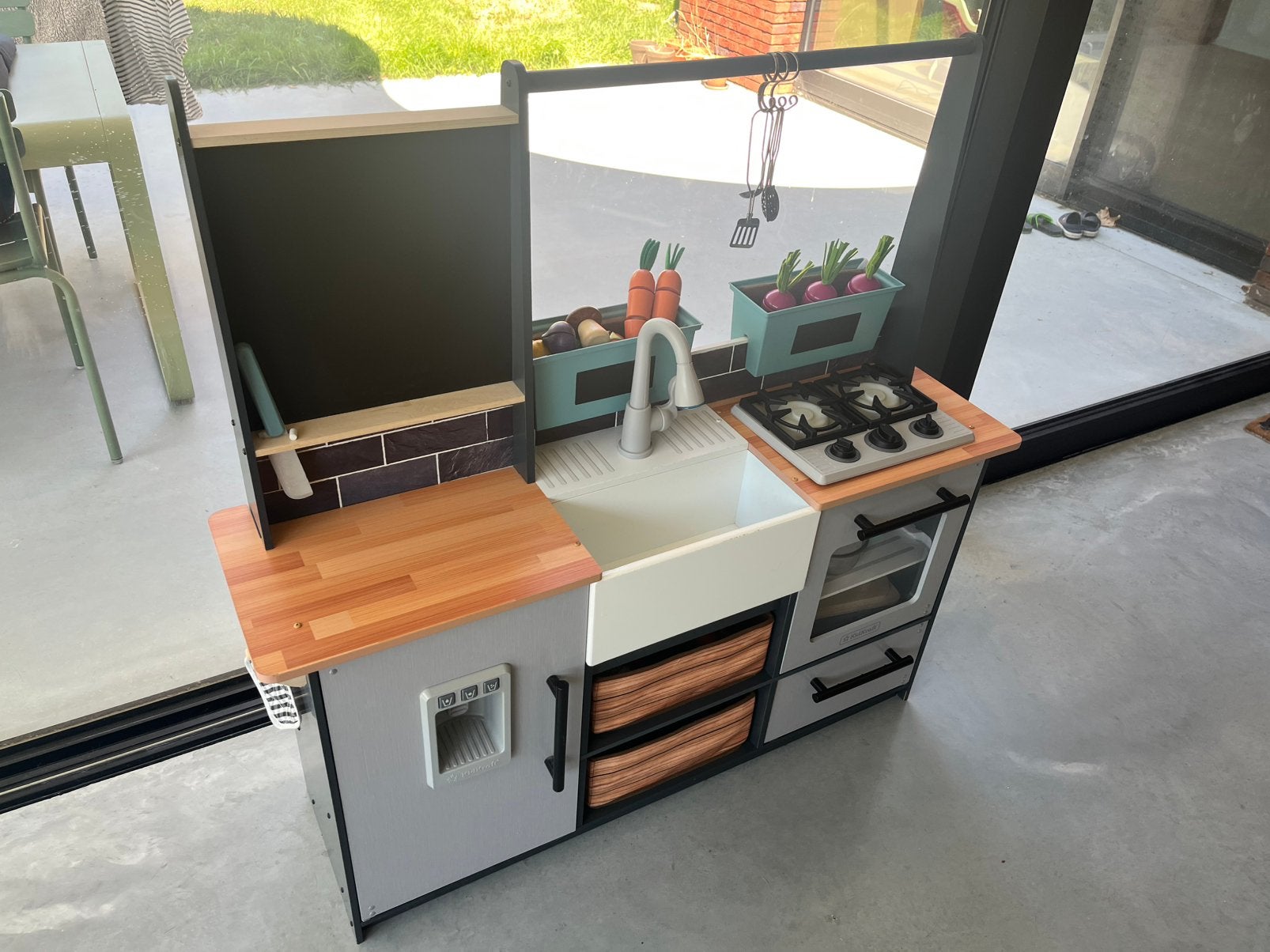 Interactieve speelkeuken met leuke geluidjes en accessoires, Ophalen, Zo goed als nieuw, Speelkeuken