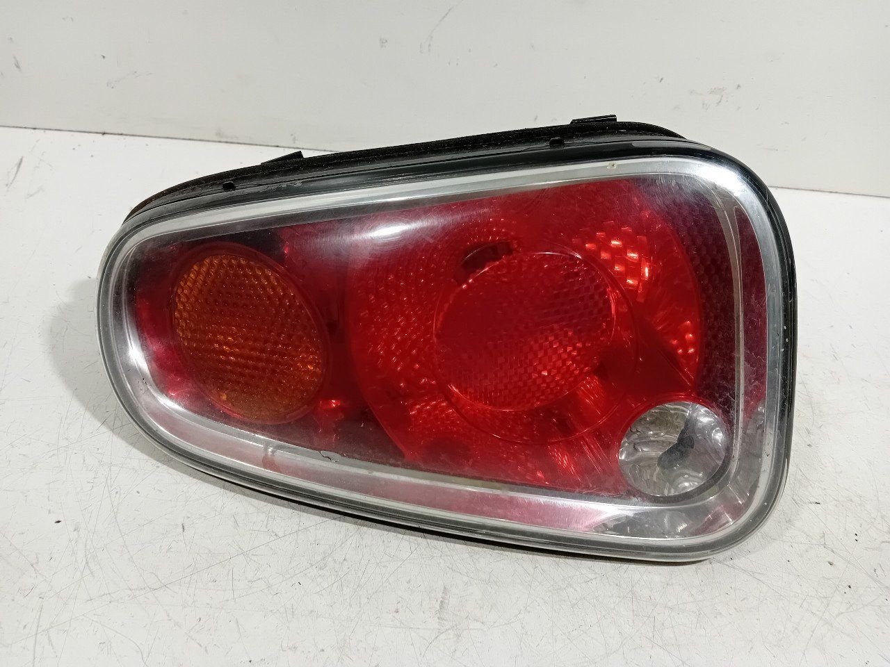 Achterlicht carrosserie rechts Mini Mini, Onderdelen@venauto.nl, Van der Ven Autorecycling B.V., Gebruikt, Ettenseweg 76, 4706 PB Roosendaal, The Netherlands