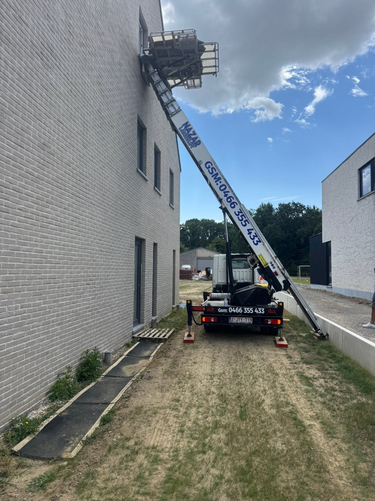 Nazar Ladderlift  – Snel Beschikbaar, Services & Professionnels