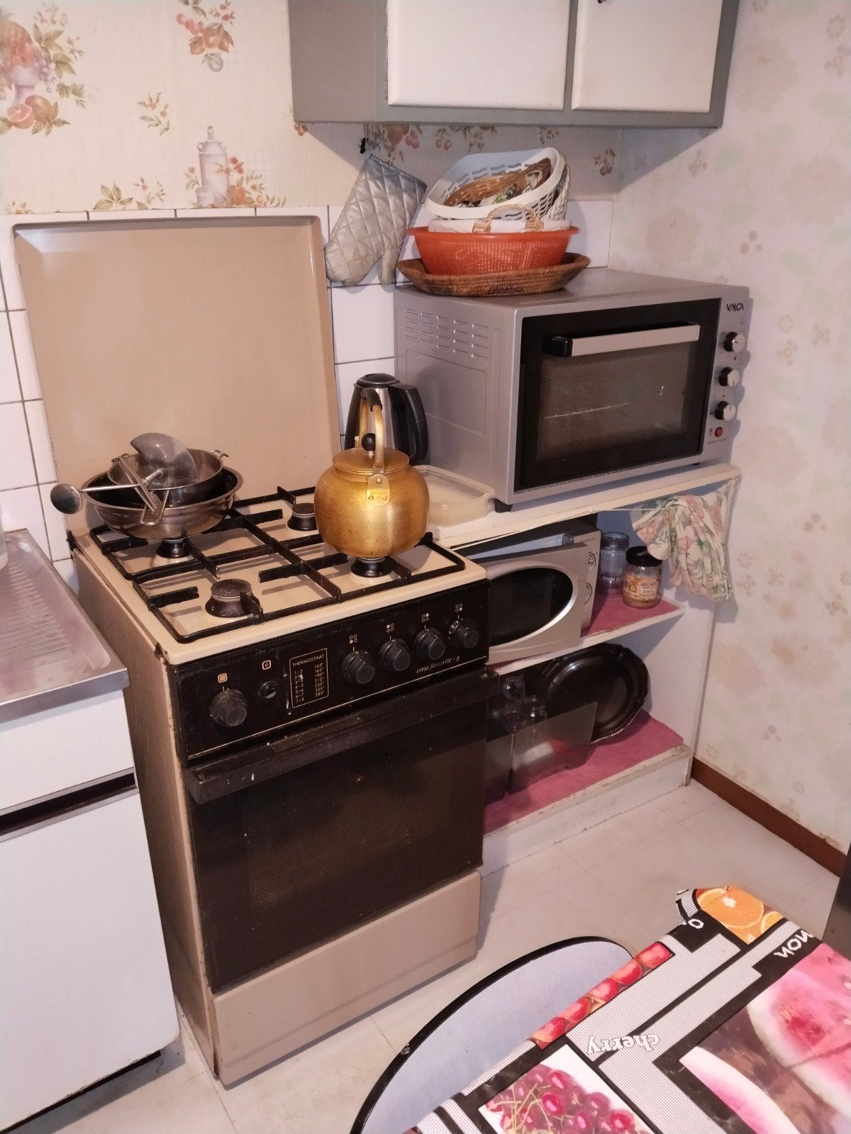 Gasfornuis oven en microgolf oven, Ophalen