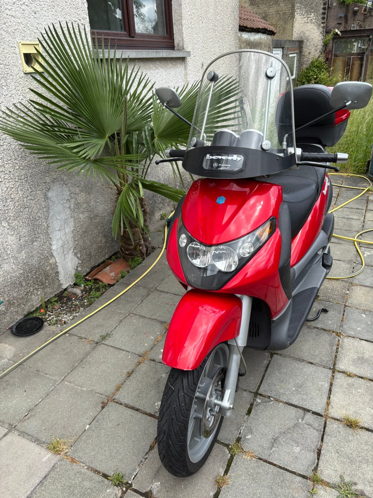 PIAGGIO BEVERLY 125 11kw 15cv full options, Fietsen en Brommers, Scooters | Piaggio, Ophalen, Zo goed als nieuw