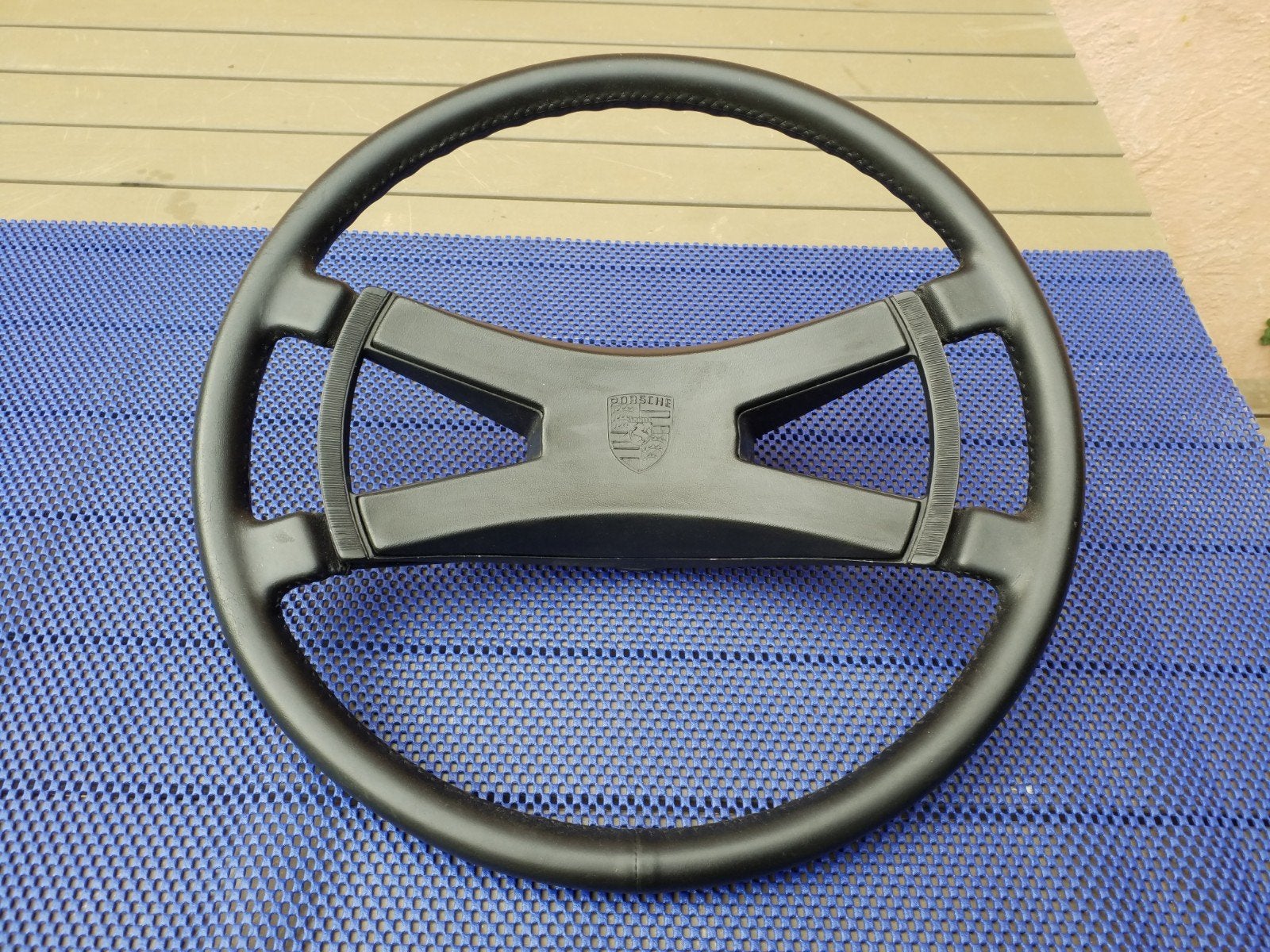 Un volant VDM original  de porsche 911 classiques, Autos : Pièces & Accessoires, Habitacle & Garnissage, Porsche, Enlèvement ou Envoi