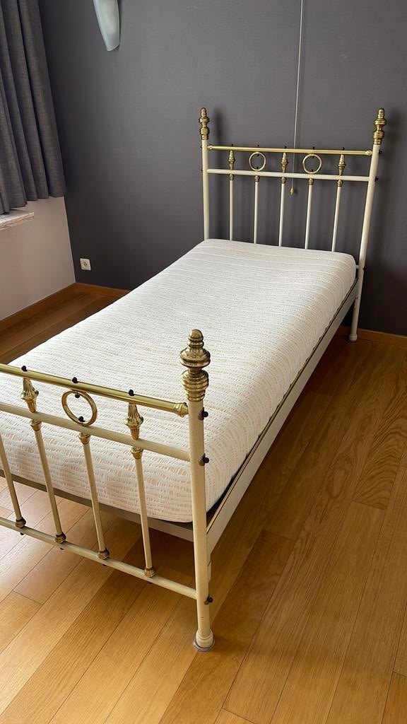 Bed met matras Auping, Ophalen, Zo goed als nieuw