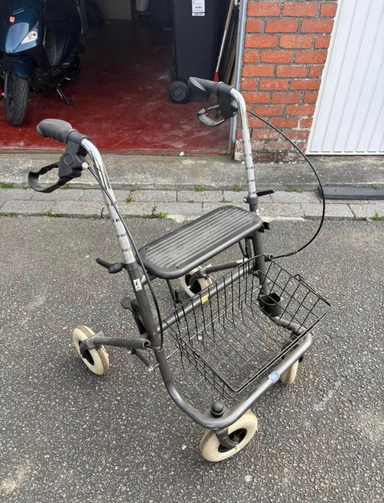 Rollator, Ophalen, Zo goed als nieuw