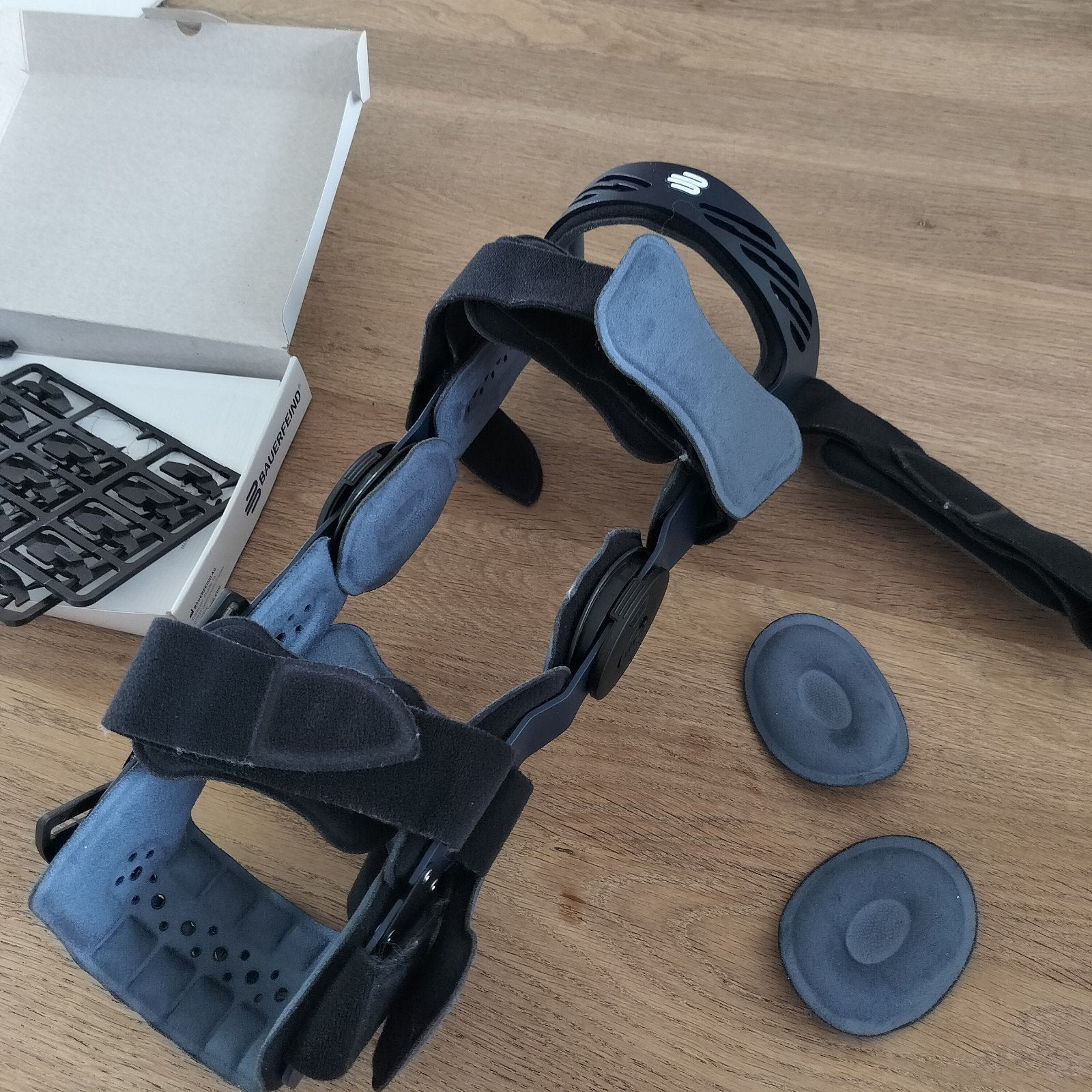 Knie brace Bauerfeind maat 2 - SecuTec Genu / Dorsal, Ophalen