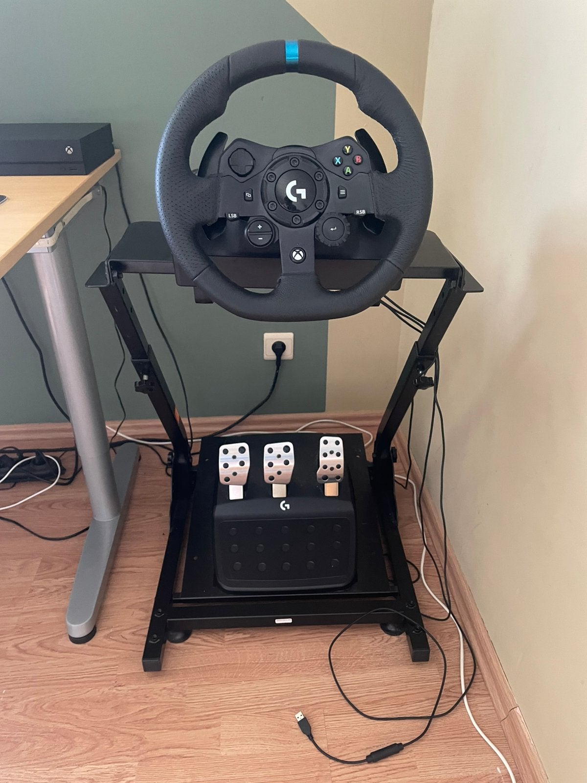 Volant logitec g923 xbox avec cockpit, Consoles de jeu & Jeux vidéo, Enlèvement ou Envoi, Comme neuf
