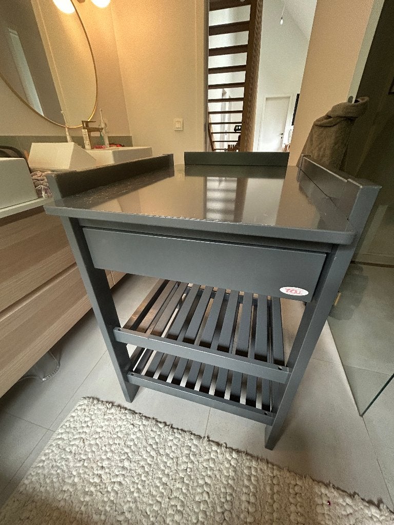 Table à langer TROLL – Robuste et pratique, Enfants & Bébés, Chambre d'enfant | Commodes & Armoires, Utilisé, Commode, 90 à 105 cm