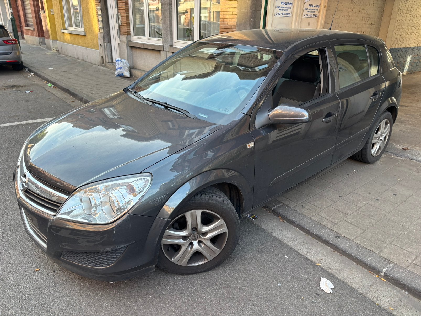 Opel ASTRA 1.3 CDTI 2009, Autos, Argent ou Gris, Entreprise, Boîte manuelle, Noir