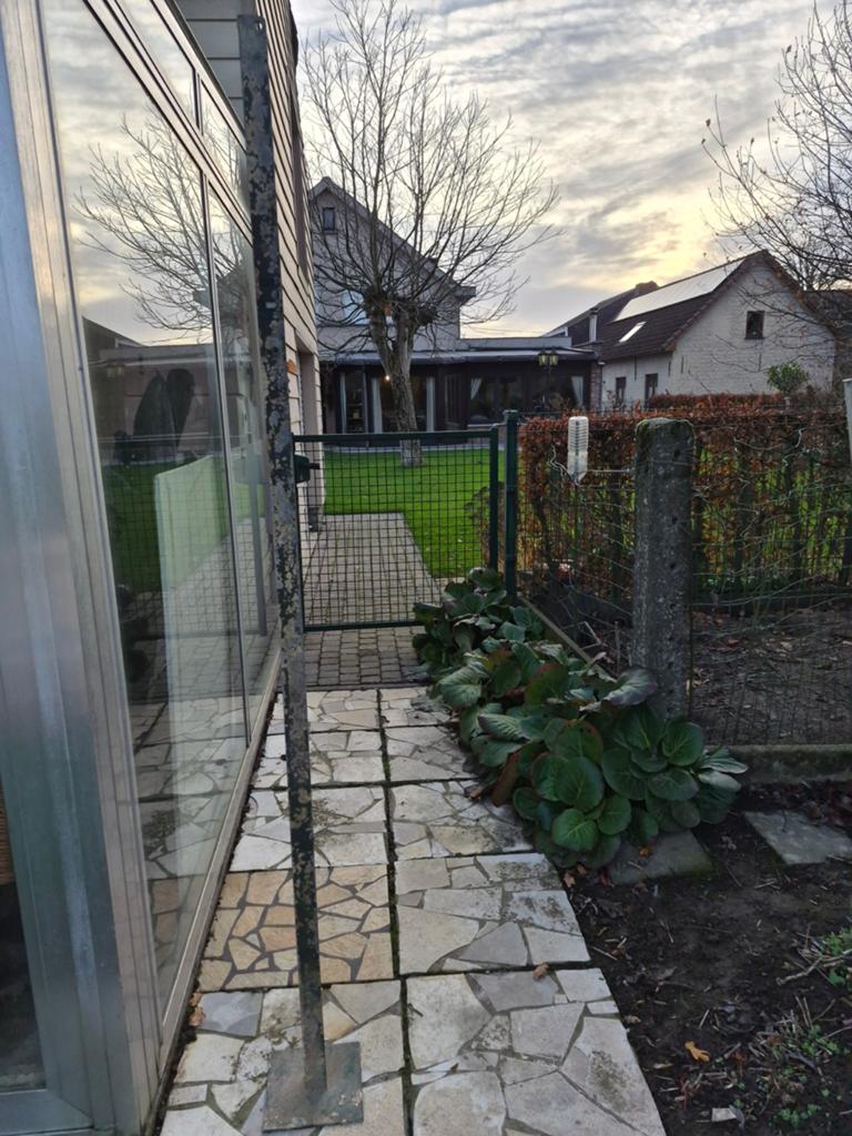 8 metalen palen op voet, Ophalen, Gebruikt, Overige metalen
