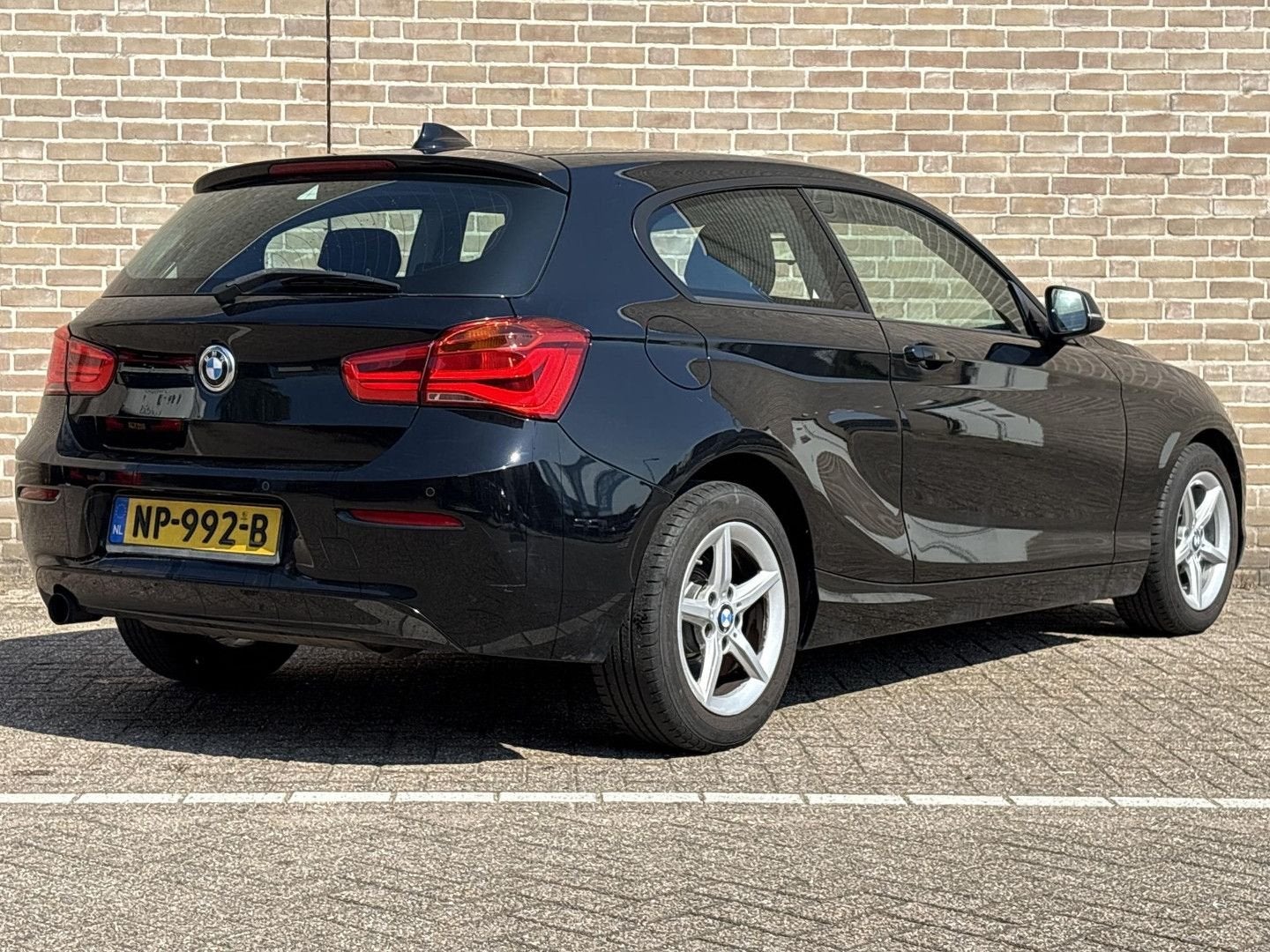 BMW 118 1-serie 118i Centennial Executive | Climate | Cruise, Auto's, BMW, Automaat, 1 Reeks, Zwart, Berline