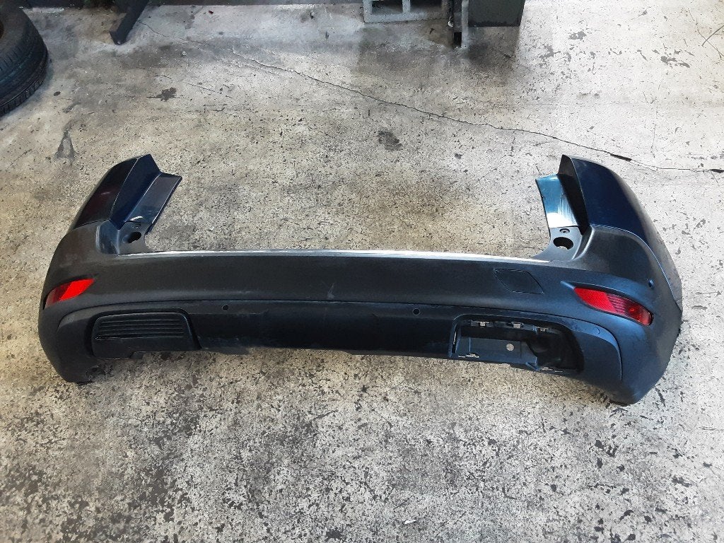 PARE-CHOCS ARRIÈRE Peugeot 5008 II (M4 / MC / MJ / MR), Kontakt-peugeot@peugeot.com, Arrière, Pare-chocs, Utilisé