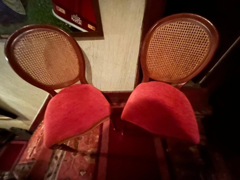 Twee nieuwe ontvangststoelen wachtkamer, Articles professionnels, Salle de réunion ou de Présentation, Enlèvement, Neuf, sans emballage