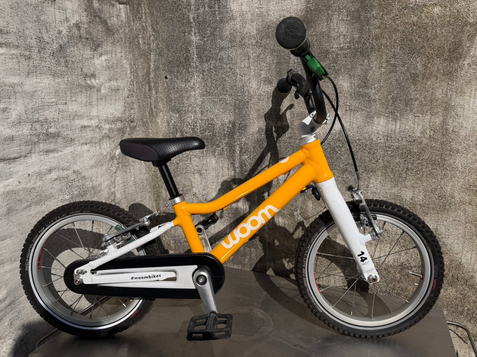 Vélo pour enfants Woom 2 en excellent état, Vélos & Vélomoteurs, Enlèvement, Comme neuf, Frein sur jante, Moins de 16 pouces