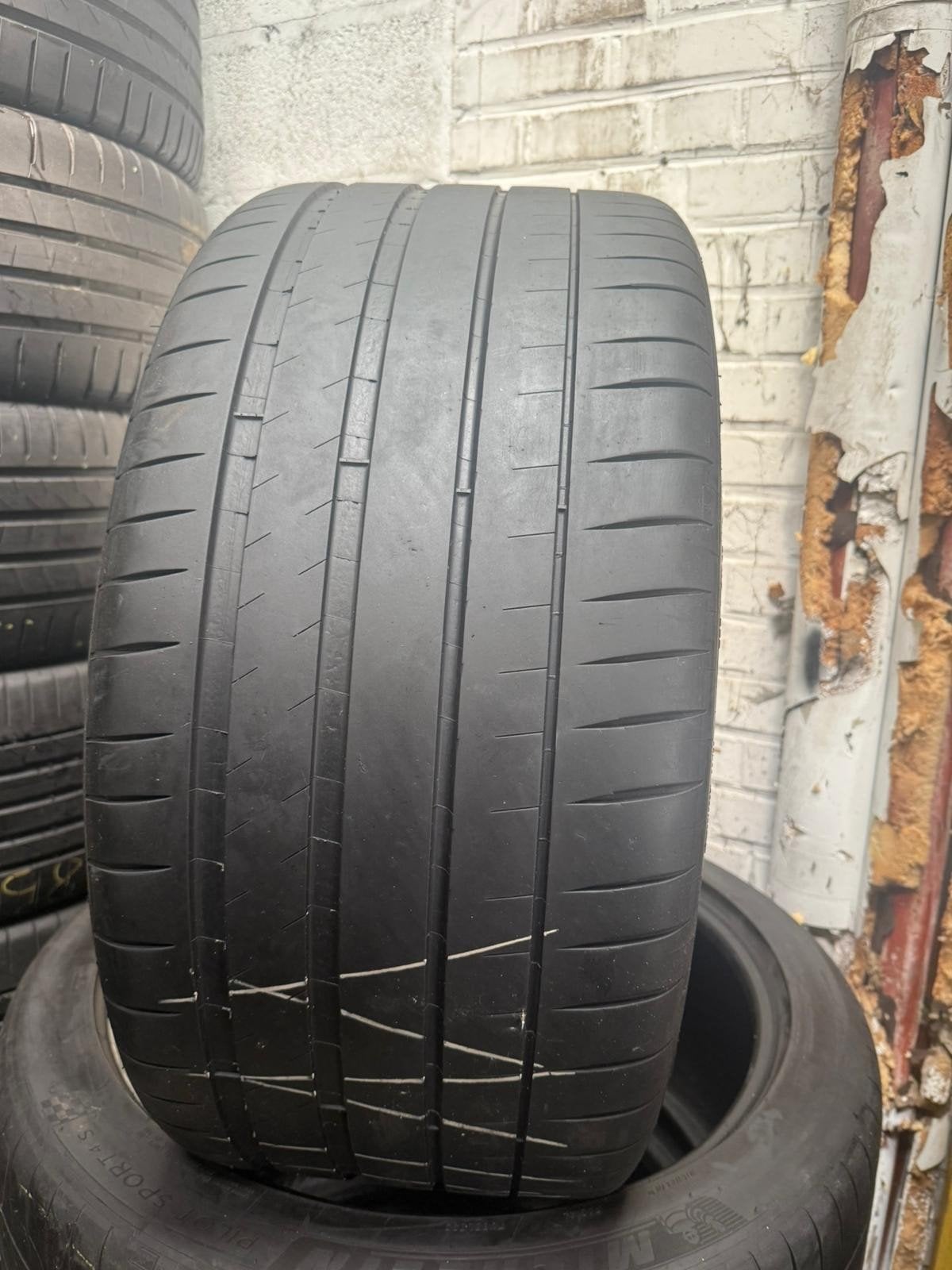 325 35 21 Michelin avec montage et équilibrage, Enlèvement