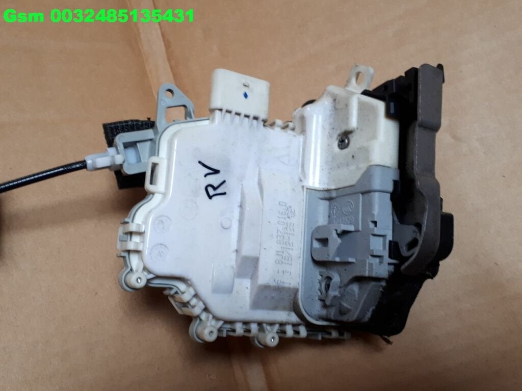 8j1837016d a5 serrure de porte a4 serrure de porte q5 a6 a7, AUDI AG, Auto-Union-Strasse 1
85045  Ingolstadt, DE, Audi, Utilisé