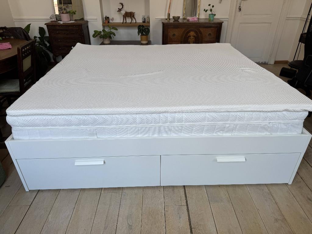 Volledig IKEA bed (180x200cm) aan helft van de prijs, Huis en Inrichting, Slaapkamer | Bedden, Ophalen, Wit, Tweepersoons, Zo goed als nieuw