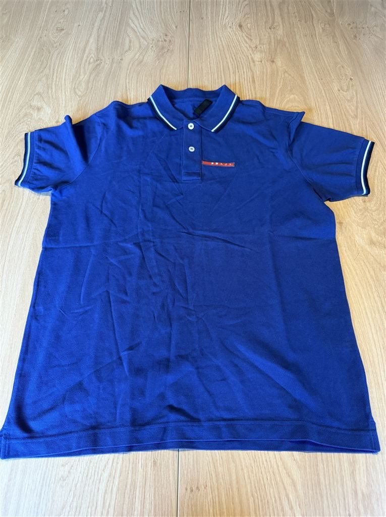 Prada Heren Polo Shirt Blauw Maat L, Enlèvement ou Envoi, Comme neuf, Taille 52/54 (L), Bleu